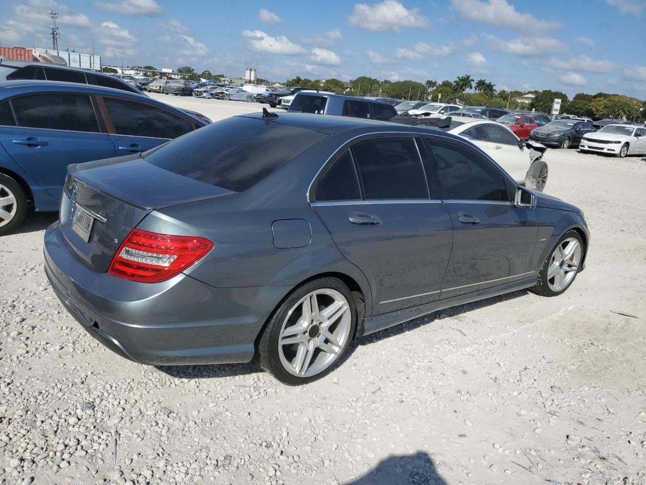 2012 Mercedes-Benz C-klasse - Image 3