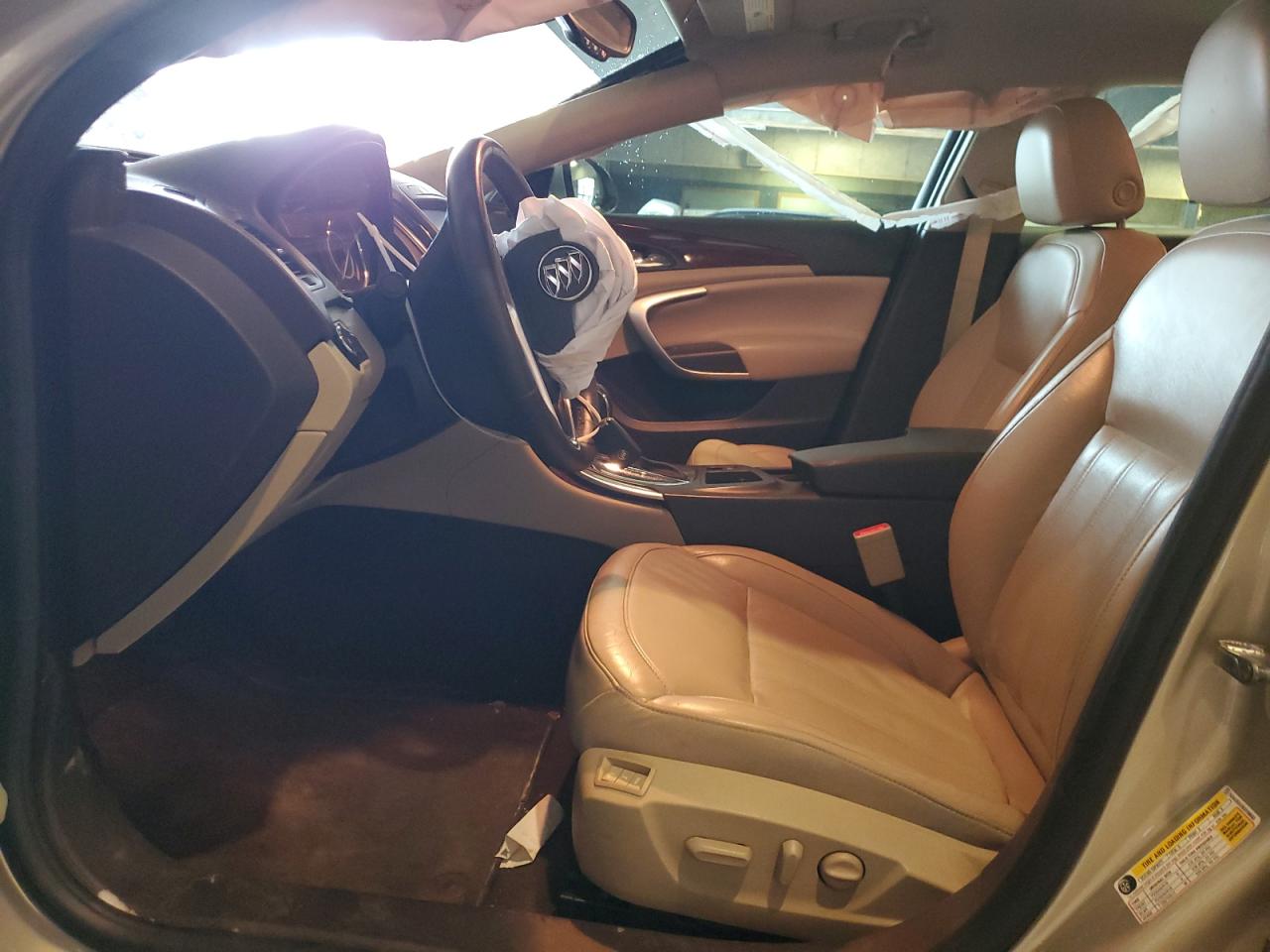 2016 Buick Regal - Image 7