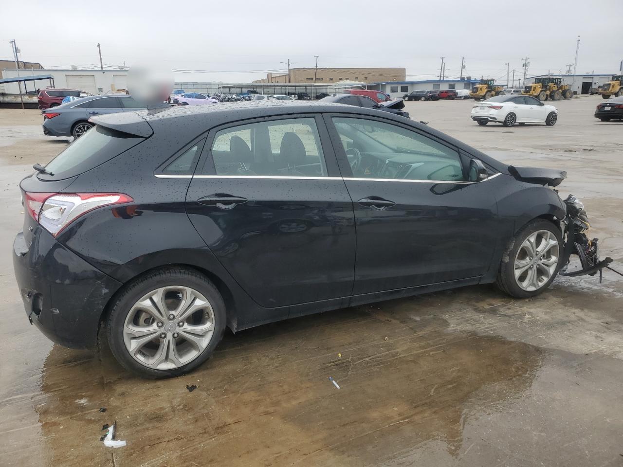 2014 Hyundai Elantra - Image 3