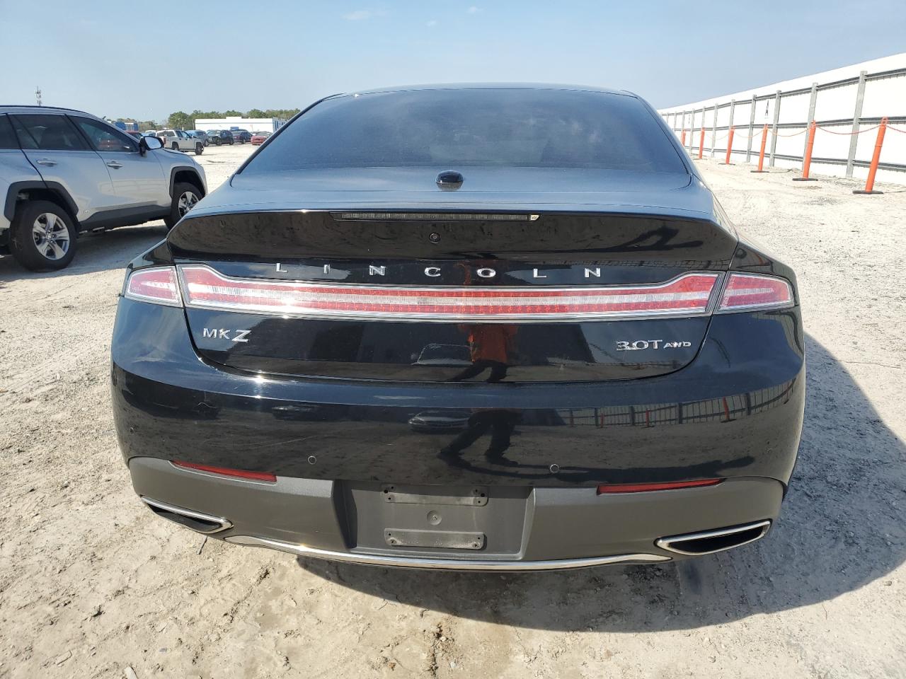 2017 Lincoln MKZ - Image 6