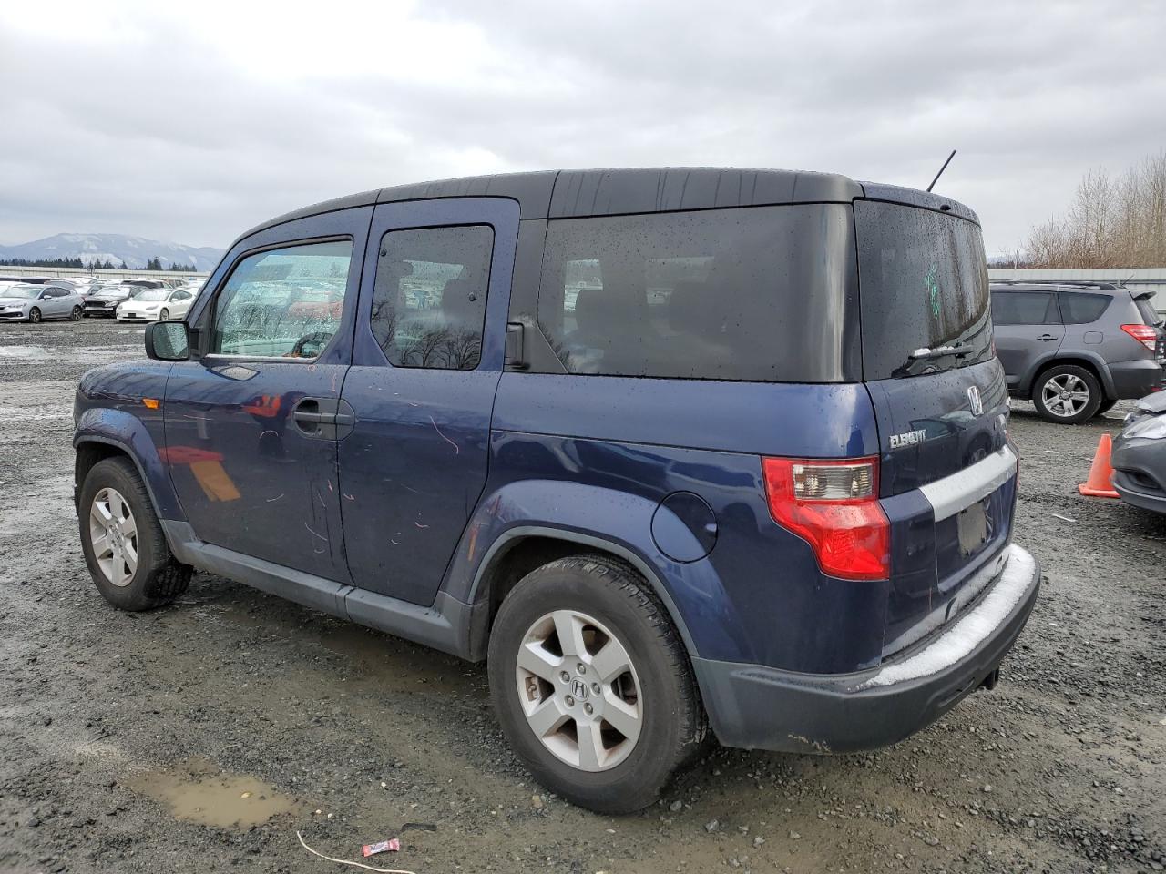 2009 Honda Element - Image 2