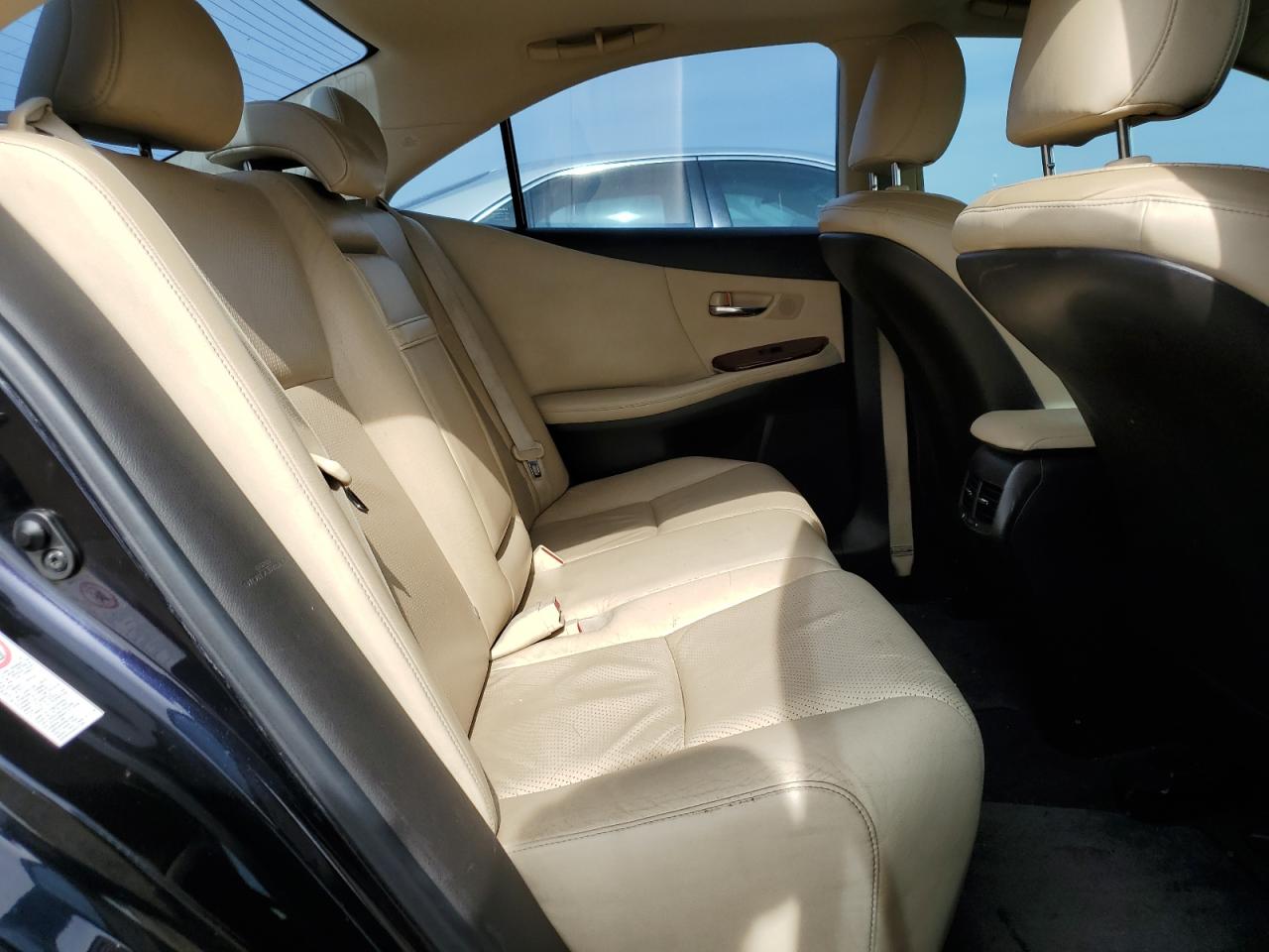 2010 Lexus HS - Image 10