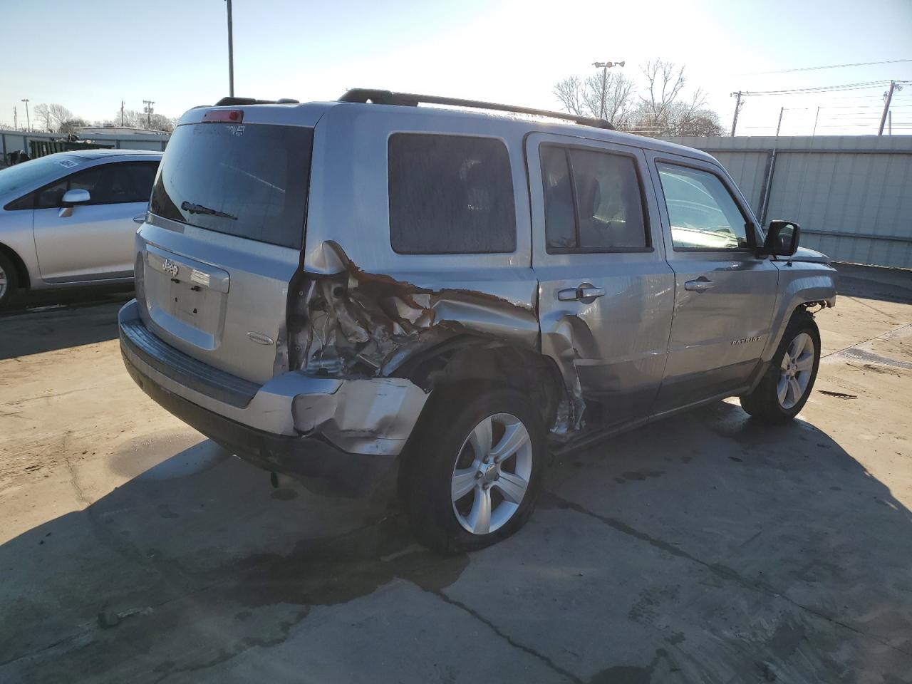 2016 Jeep Liberty (Patriot) - Image 3