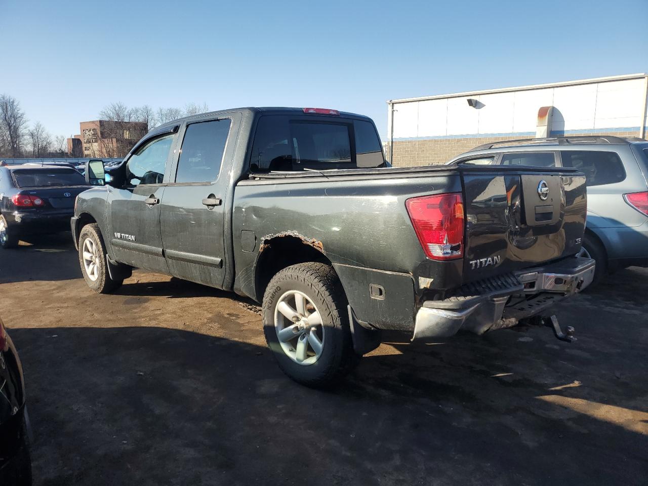 2008 Nissan Titan - Image 2