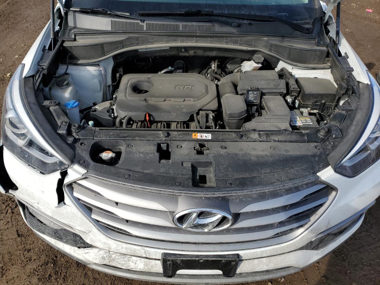 2018 Hyundai Santa Fe - Image 11