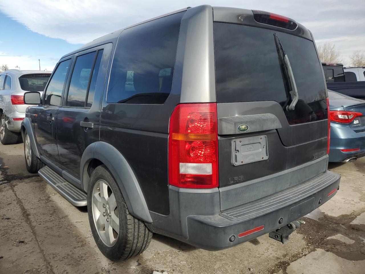 2005 Land Rover LR3 - Image 2