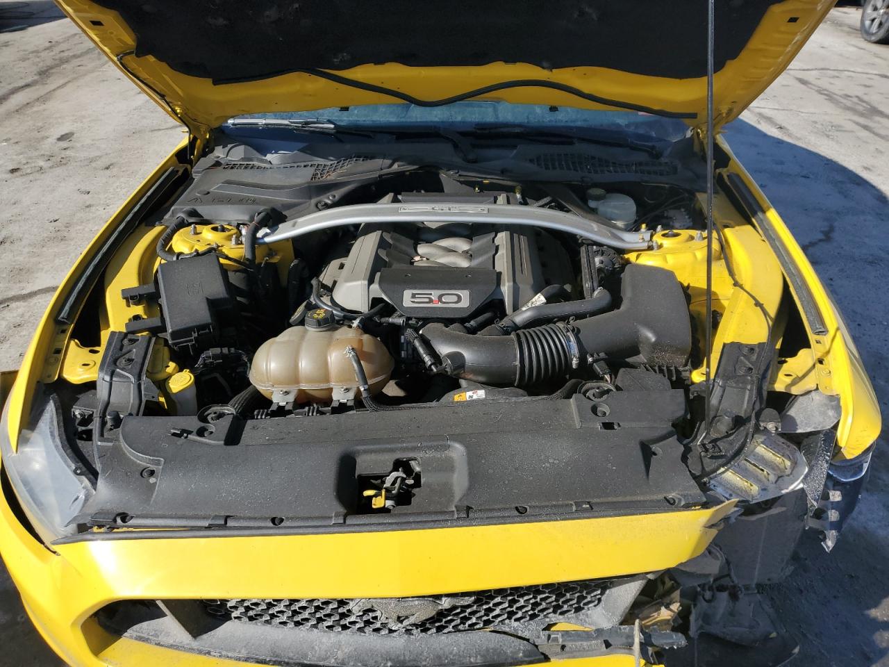 2015 Ford Mustang - Image 11