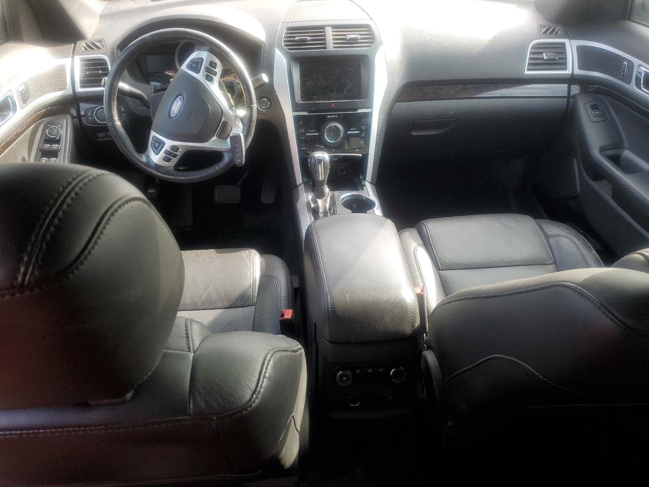 2015 Ford Explorer - Image 8