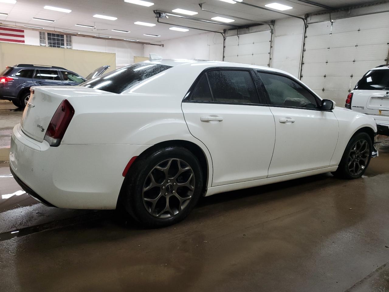 2017 Chrysler 300 - Image 3