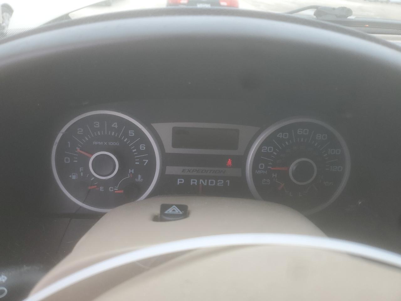 2005 Ford Expedition - Image 9