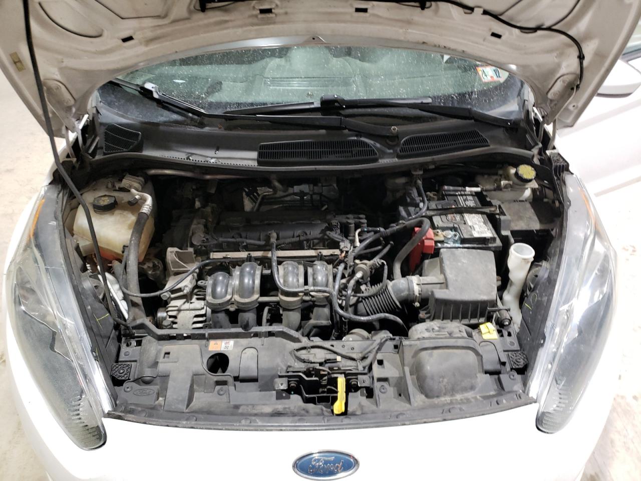 2015 Ford Fiesta - Image 11