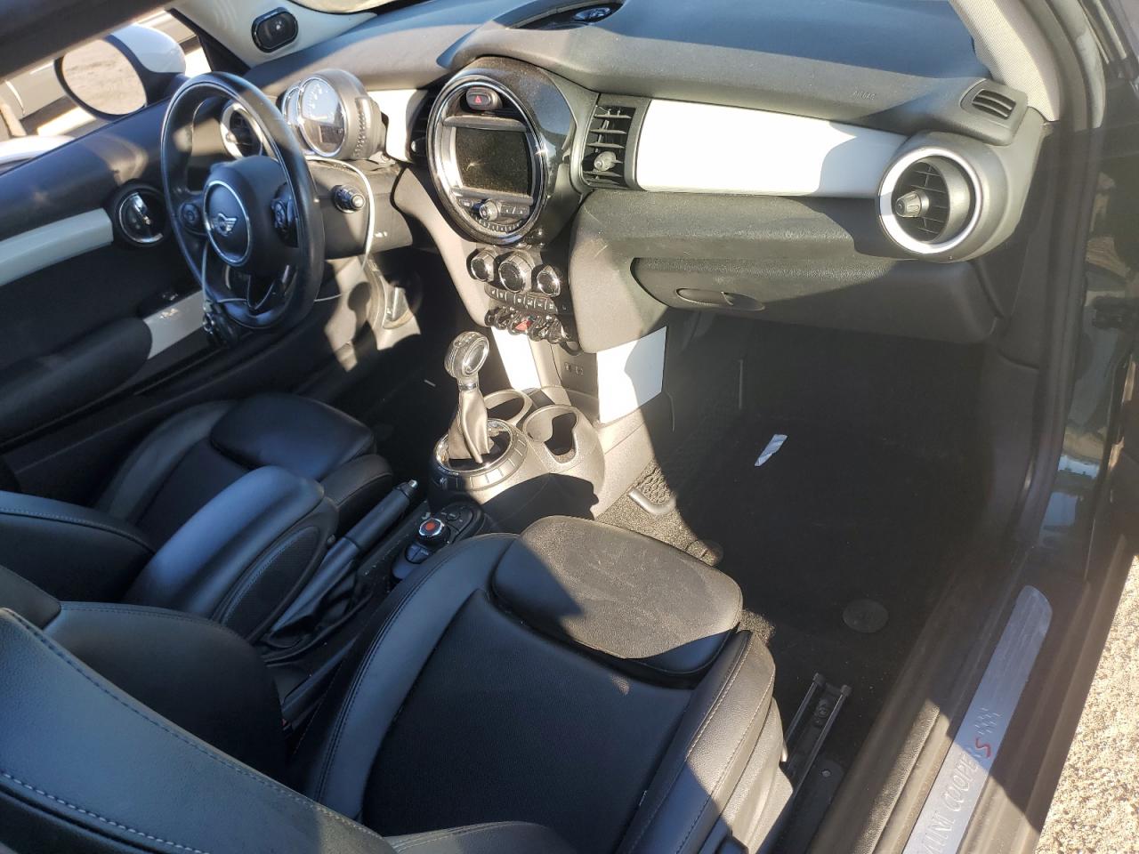 2015 MINI Cooper - Image 8