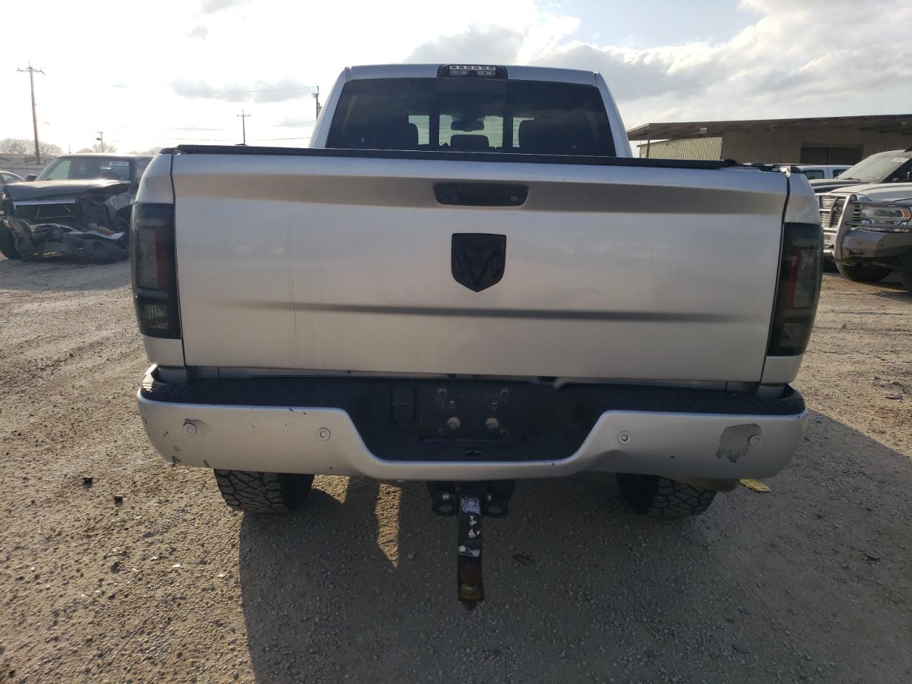 2017 RAM 2500 - Image 6
