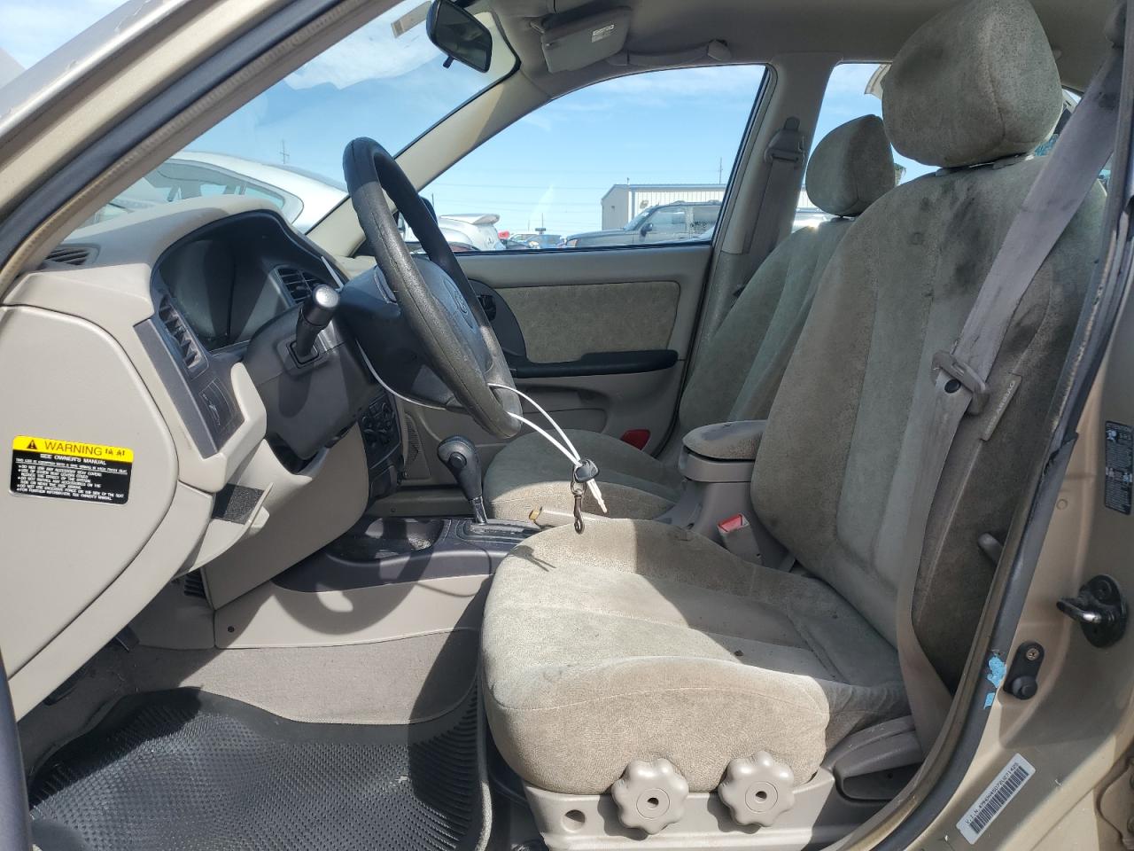 2002 Hyundai Elantra - Image 7