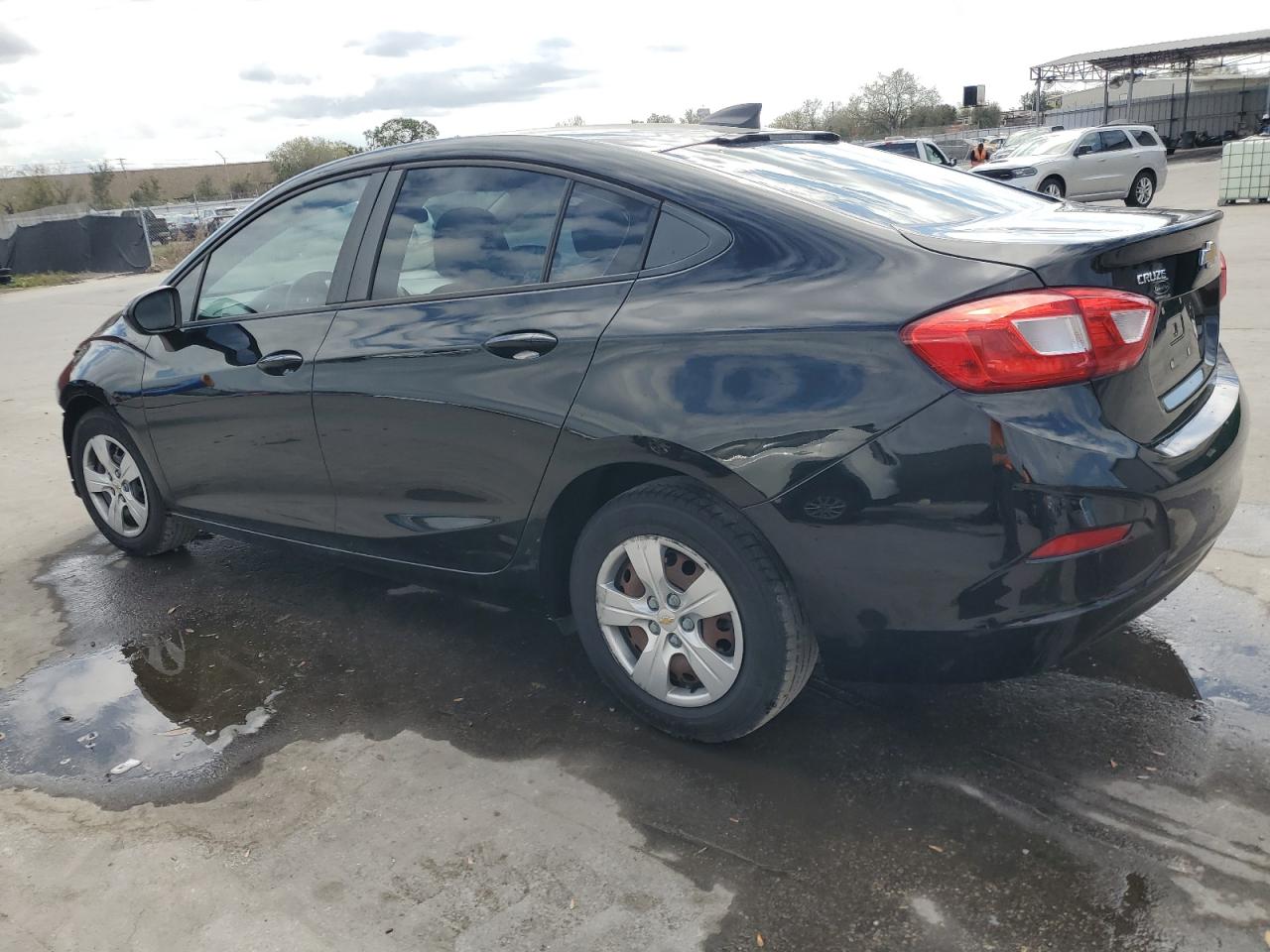 2017 Chevrolet Cruze - Image 2