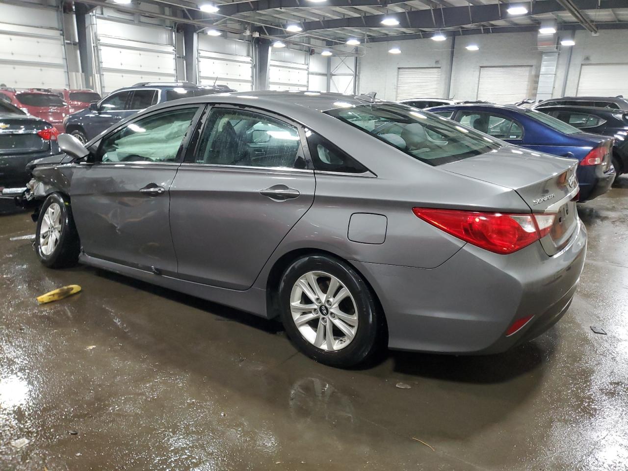 2014 Hyundai Sonata - Image 2