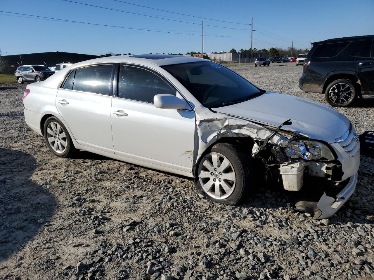 2005 Toyota Avalon - Image 4