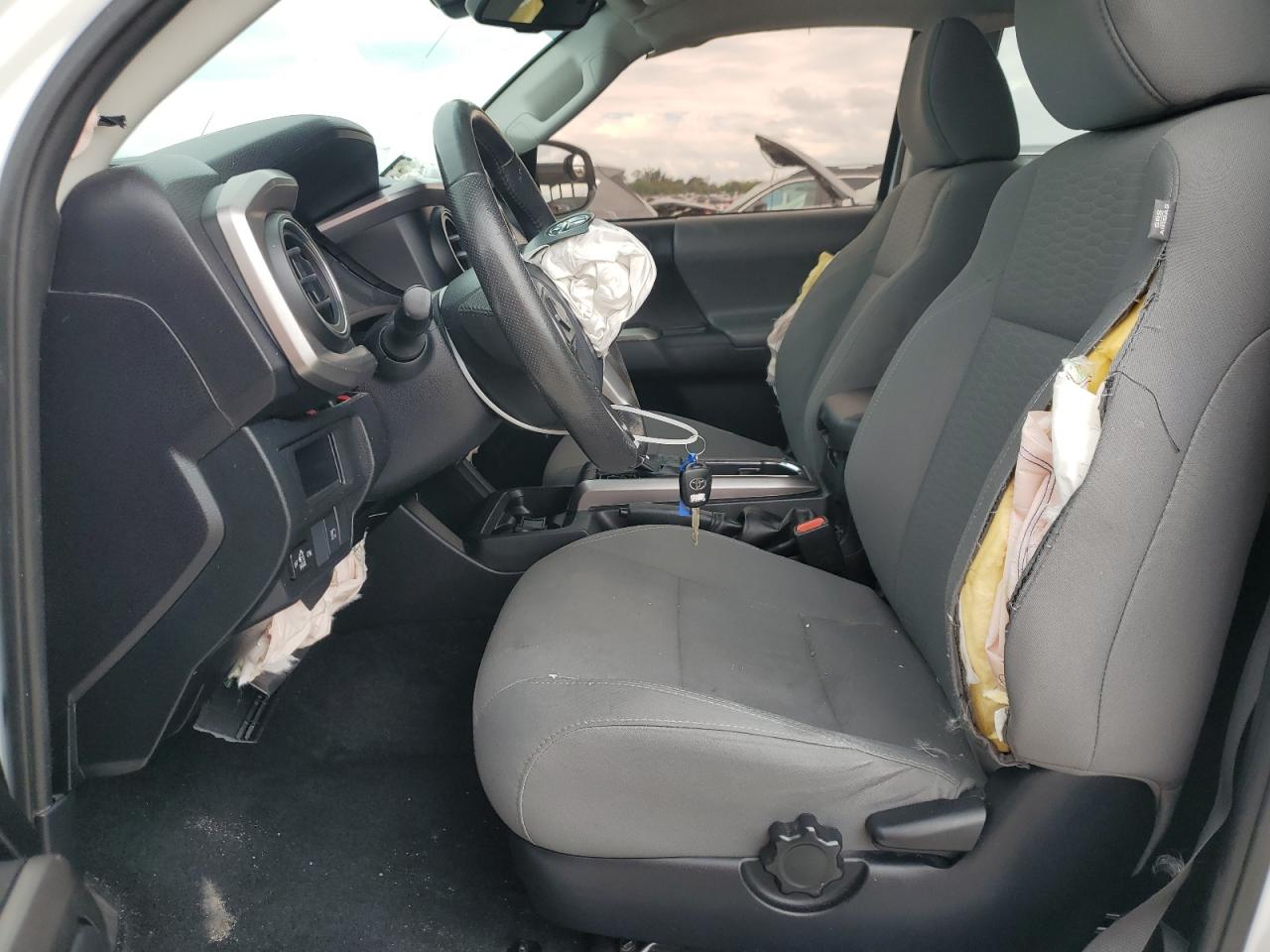 2019 Toyota Tacoma - Image 7