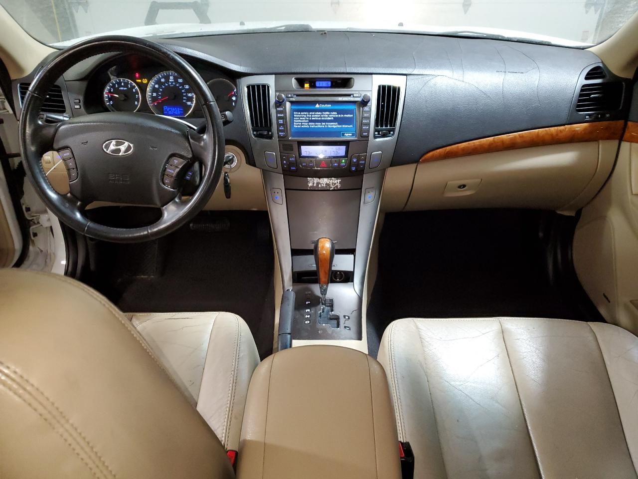 2009 Hyundai Sonata - Image 8