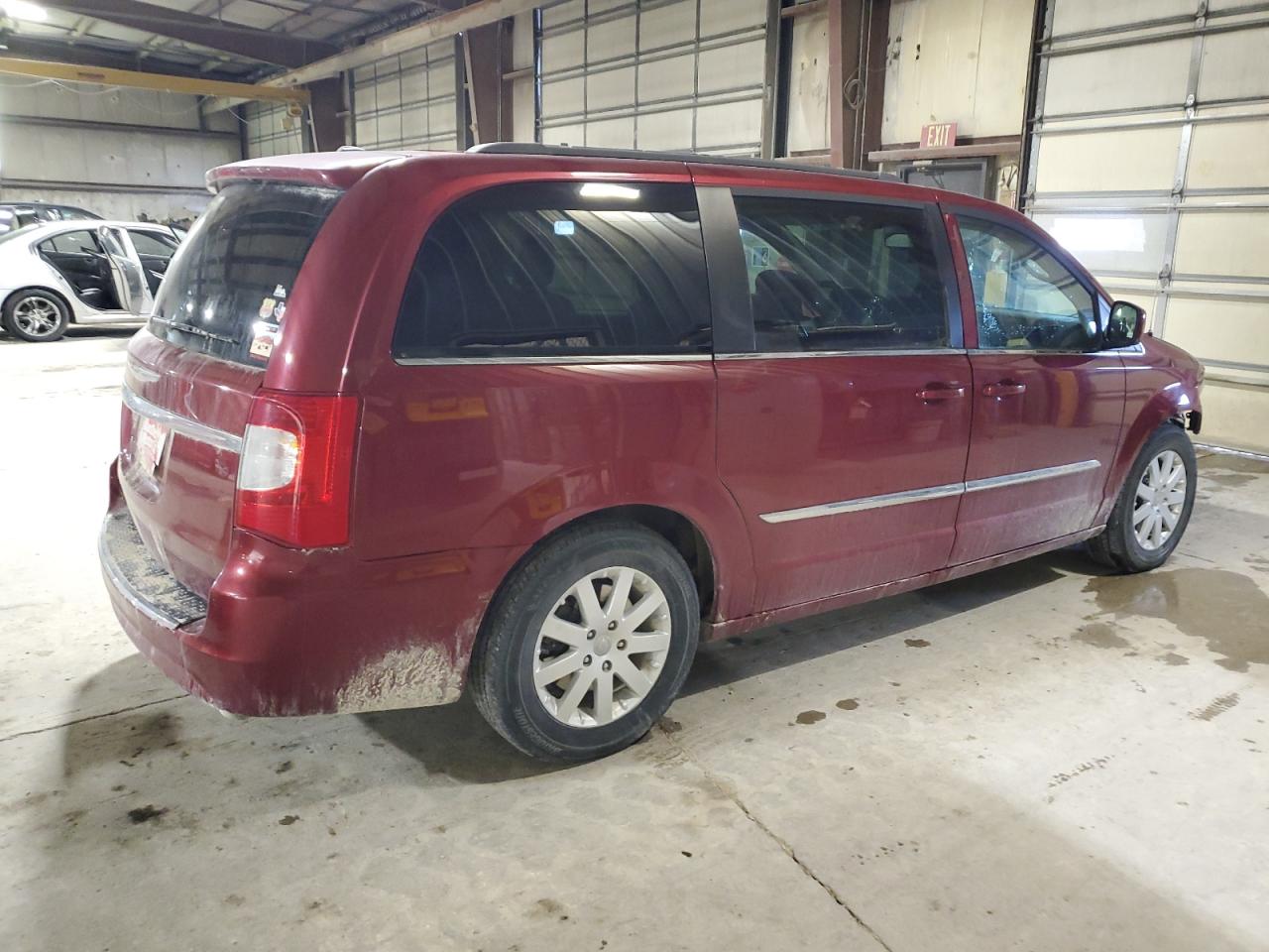 2016 Chrysler Town & Country - Image 3