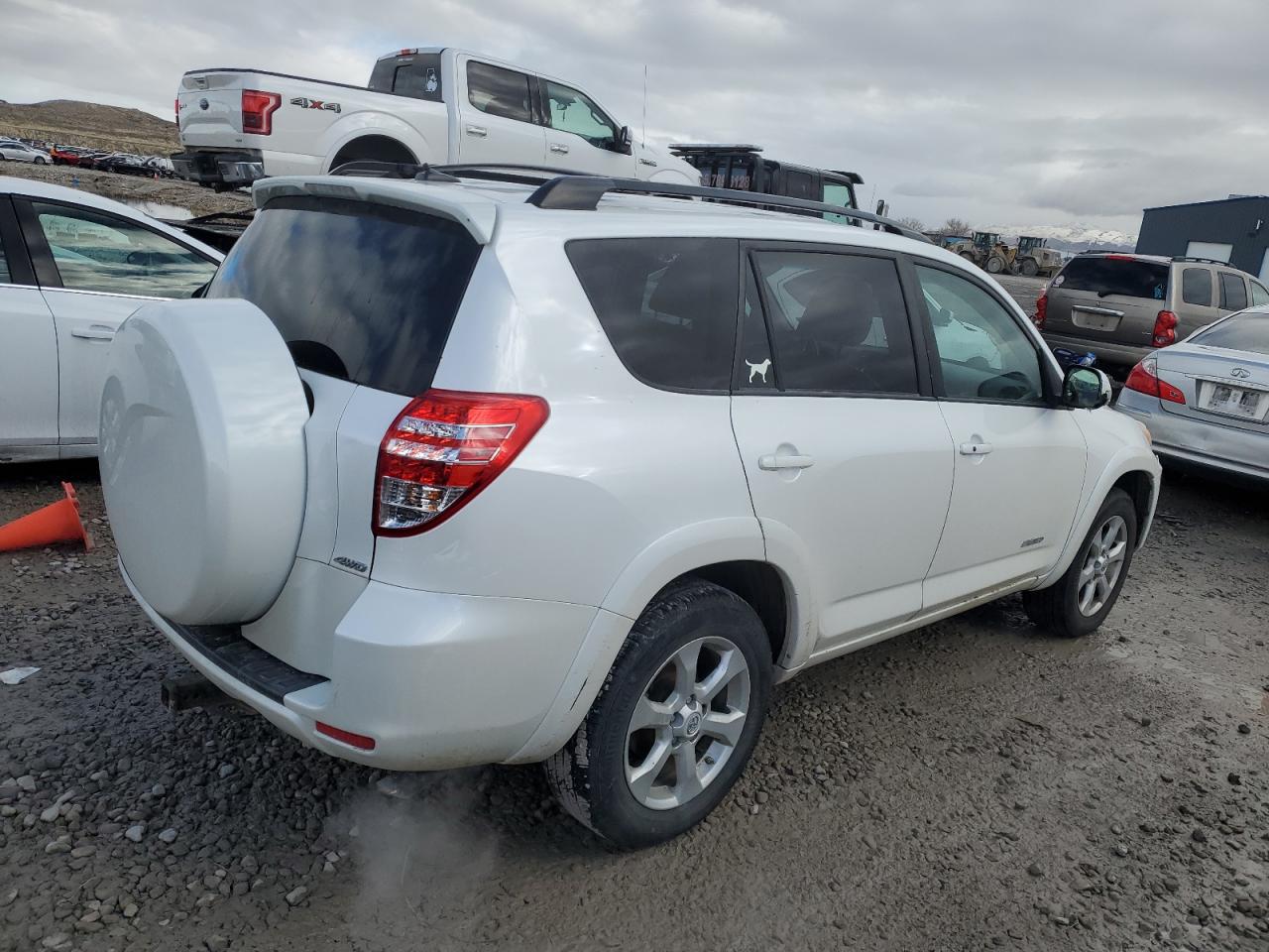 2011 Toyota RAV 4 - Image 3