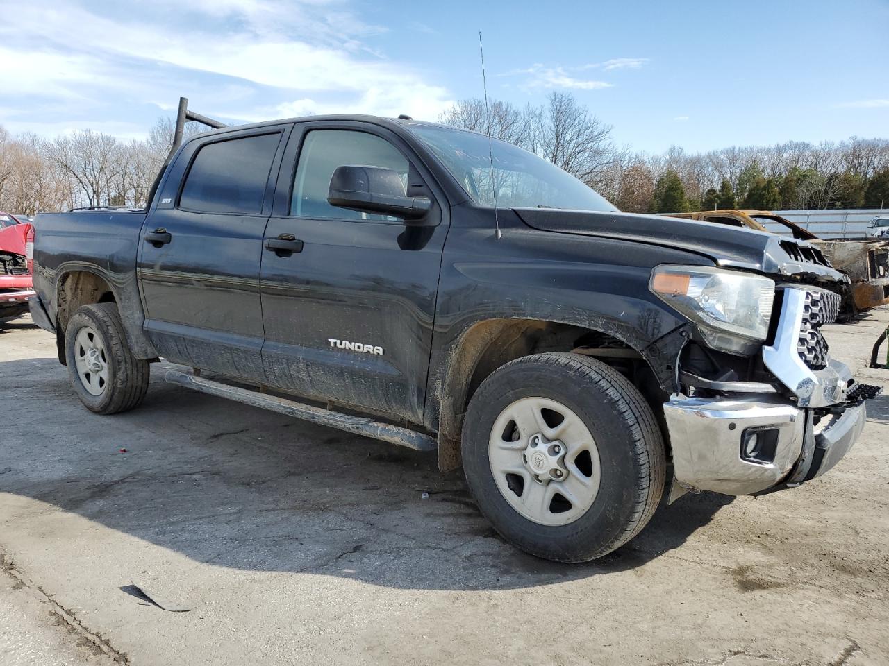 2018 Toyota Tundra - Image 4
