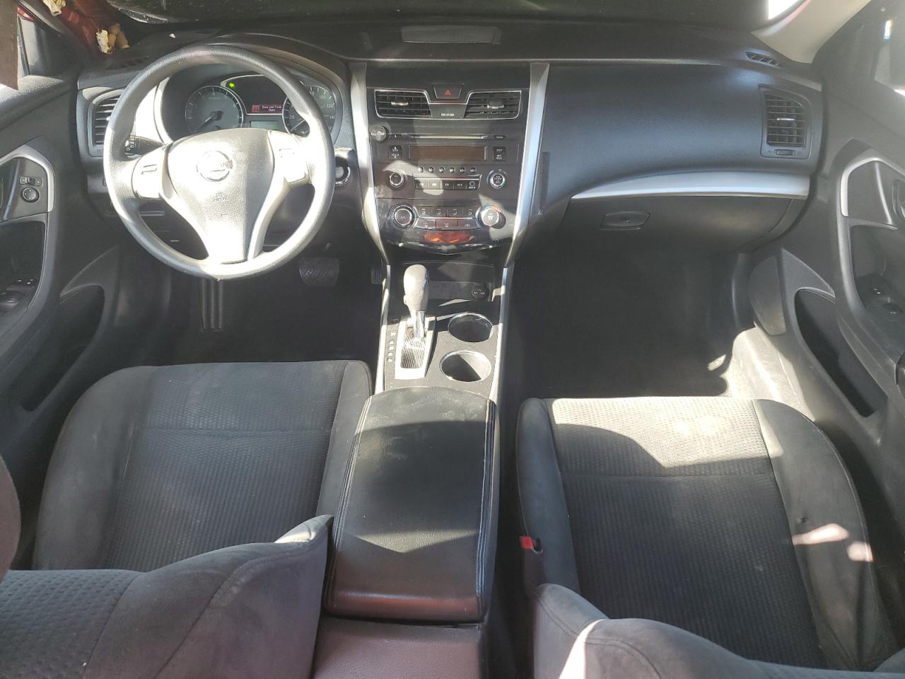 2015 Nissan Altima - Image 8