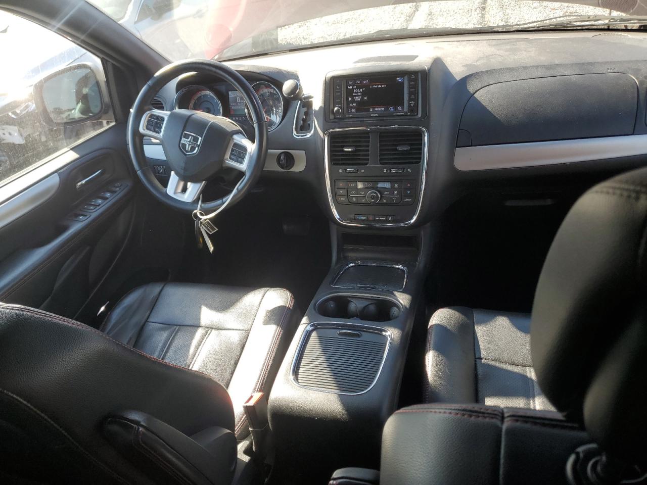 2019 Dodge Caravan - Image 8