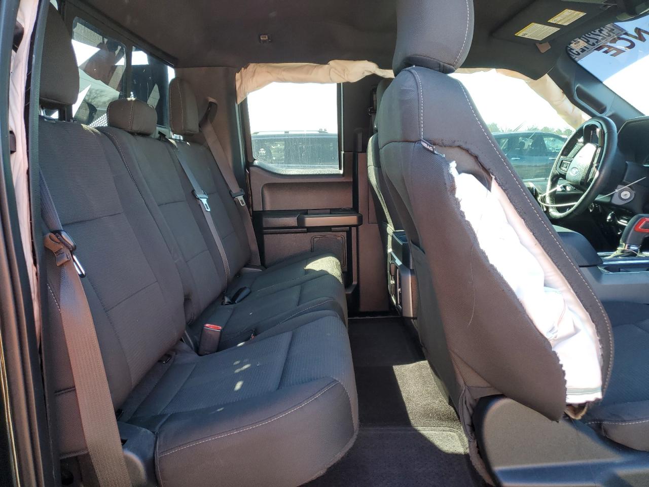 2015 Ford F-150 - Image 10