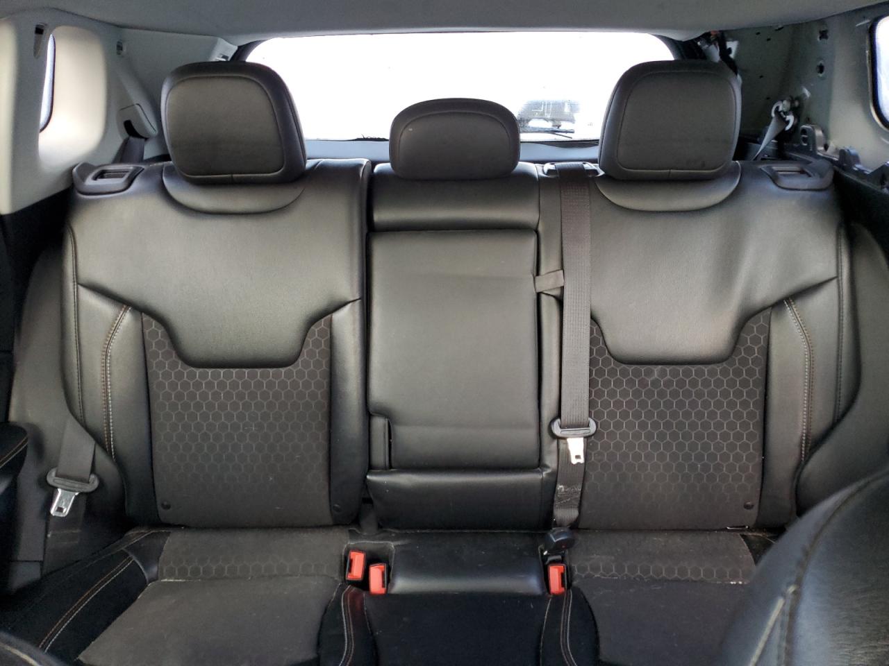 2020 Jeep Compass - Image 10