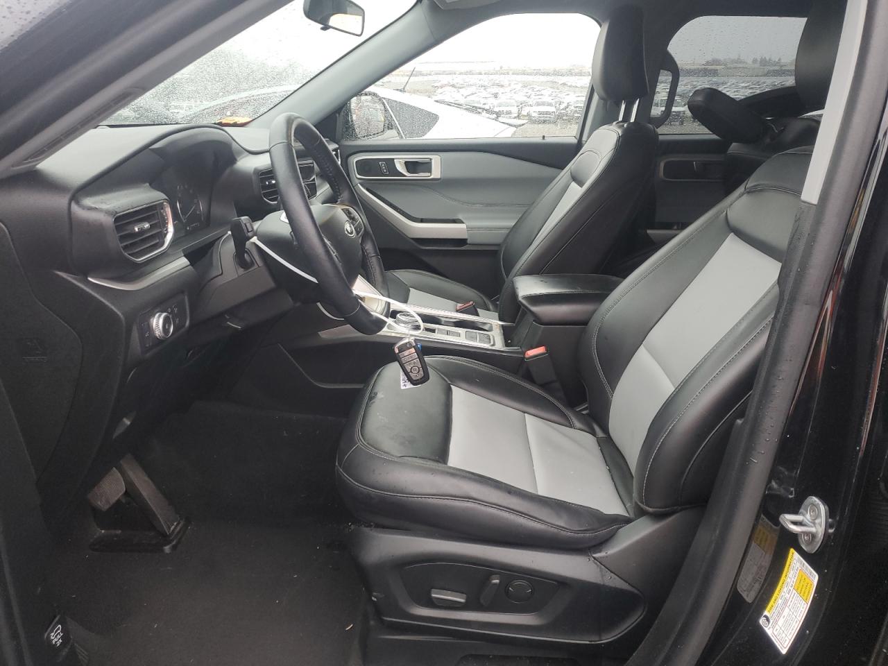 2022 Ford Explorer - Image 7
