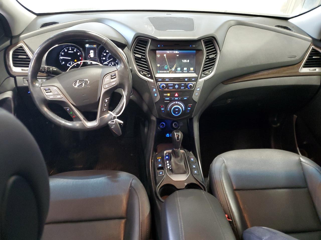 2017 Hyundai Santa Fe - Image 8