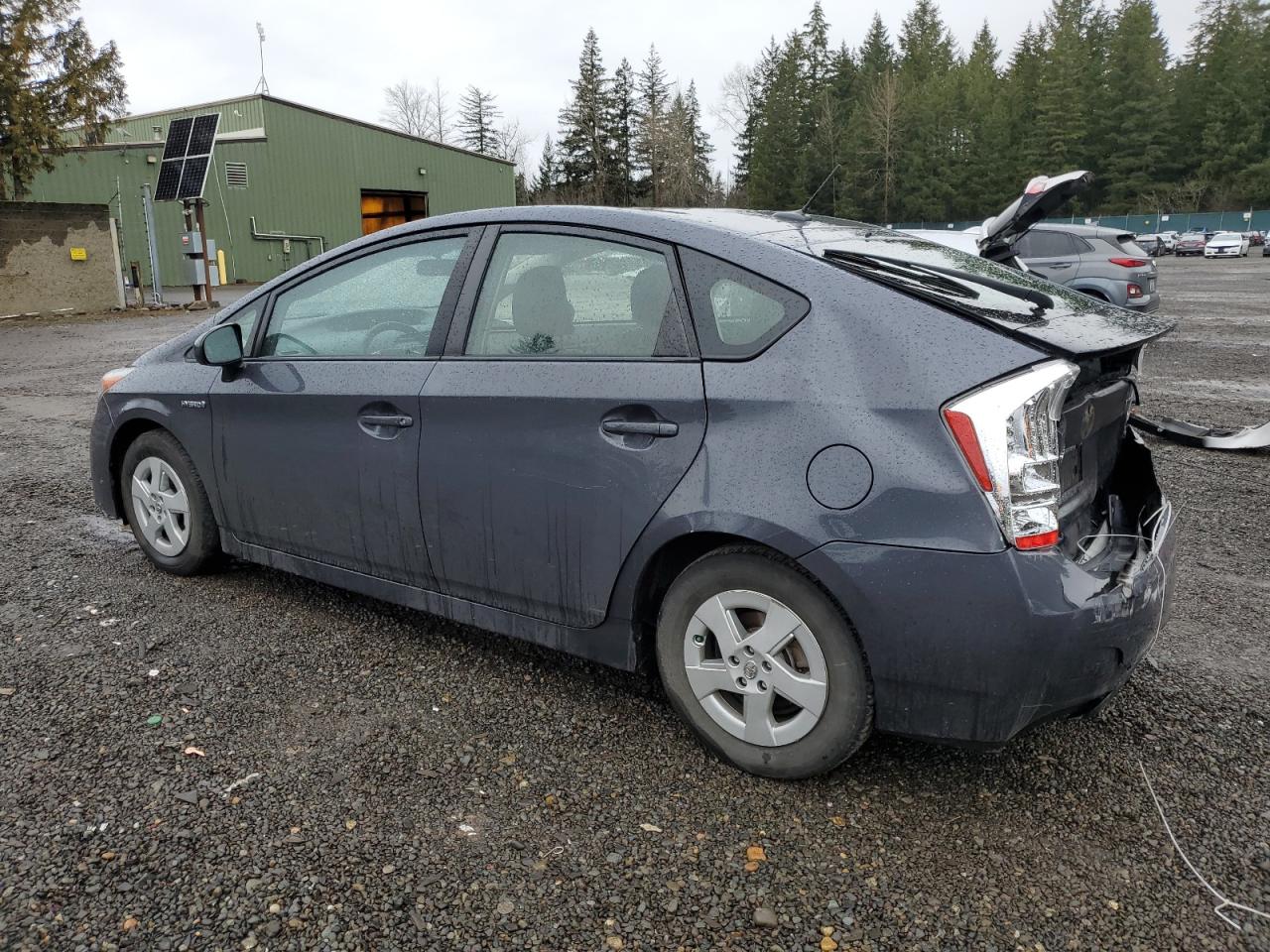 2010 Toyota Prius - Image 2