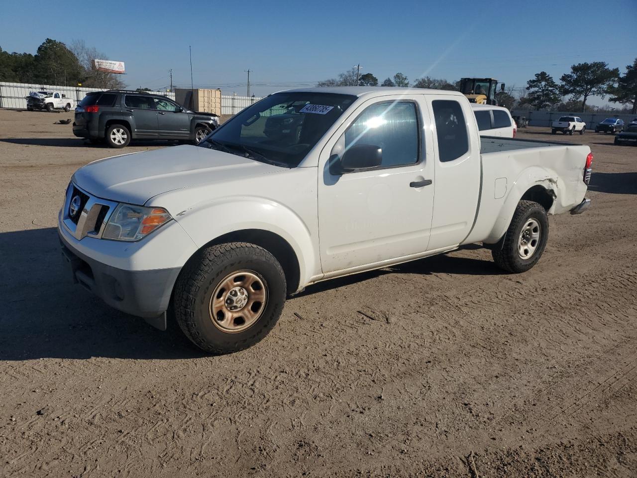 2016 Nissan Navara (Frontier) - Image 1