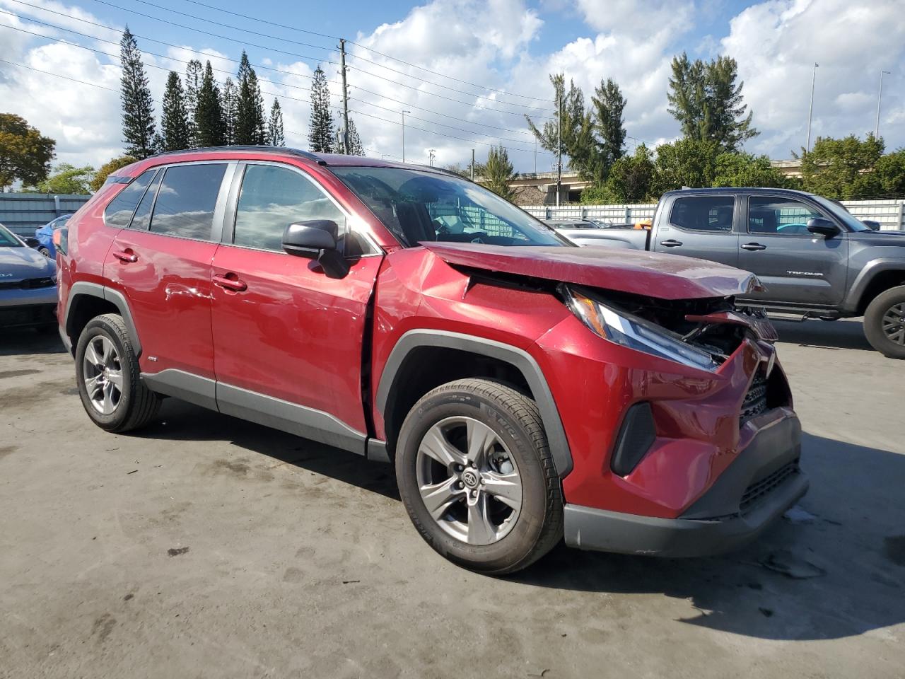 2024 Toyota RAV 4 - Image 4