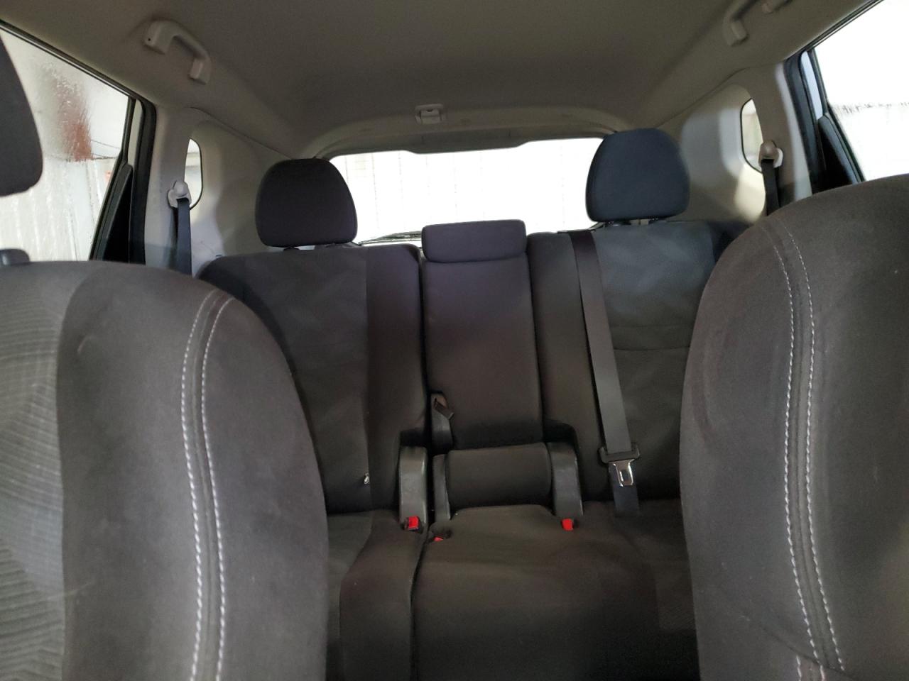 2016 Nissan Rogue - Image 10