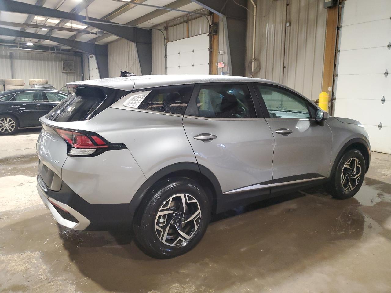 2024 Kia Sportage - Image 3