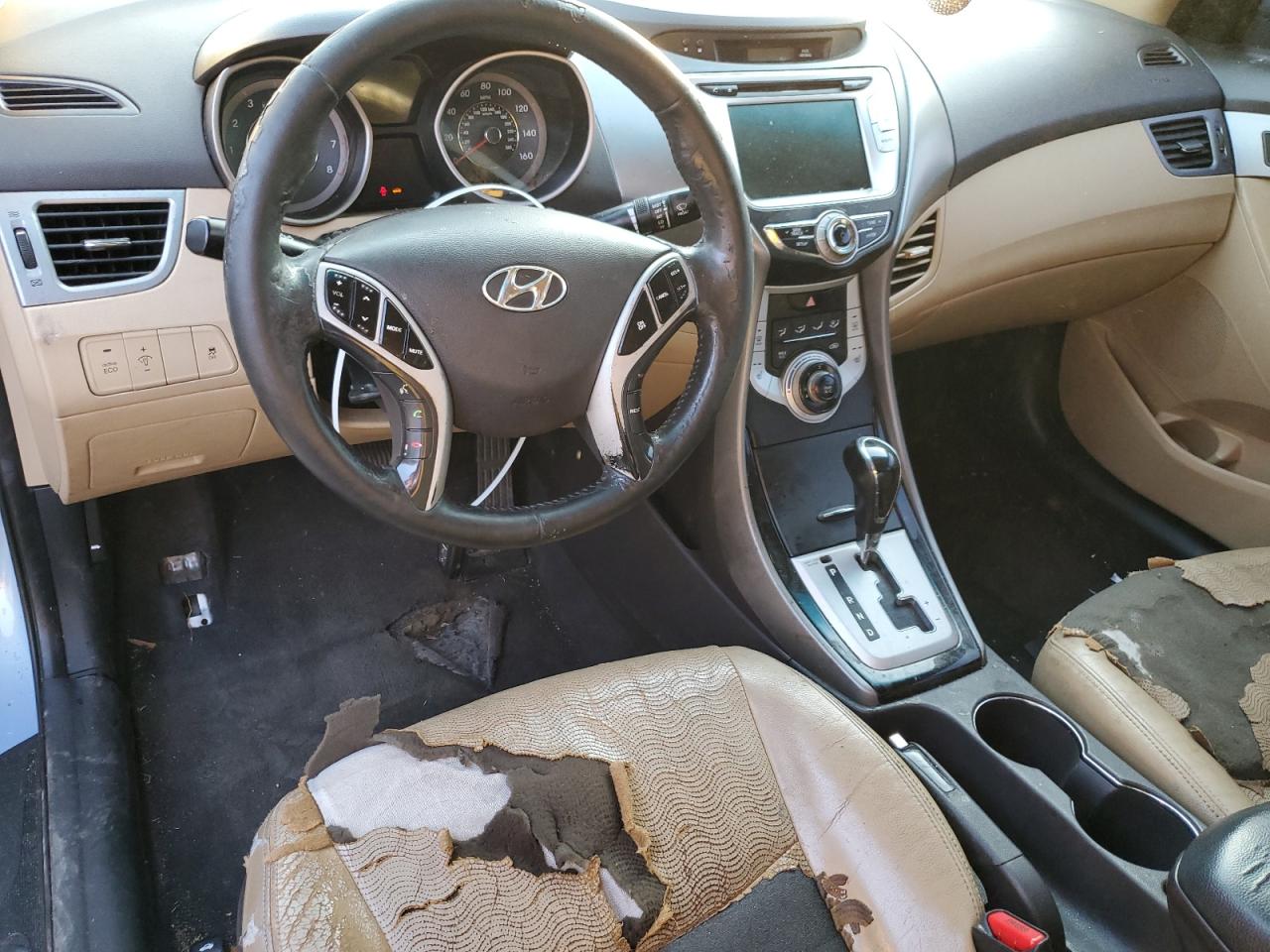 2012 Hyundai Elantra - Image 8