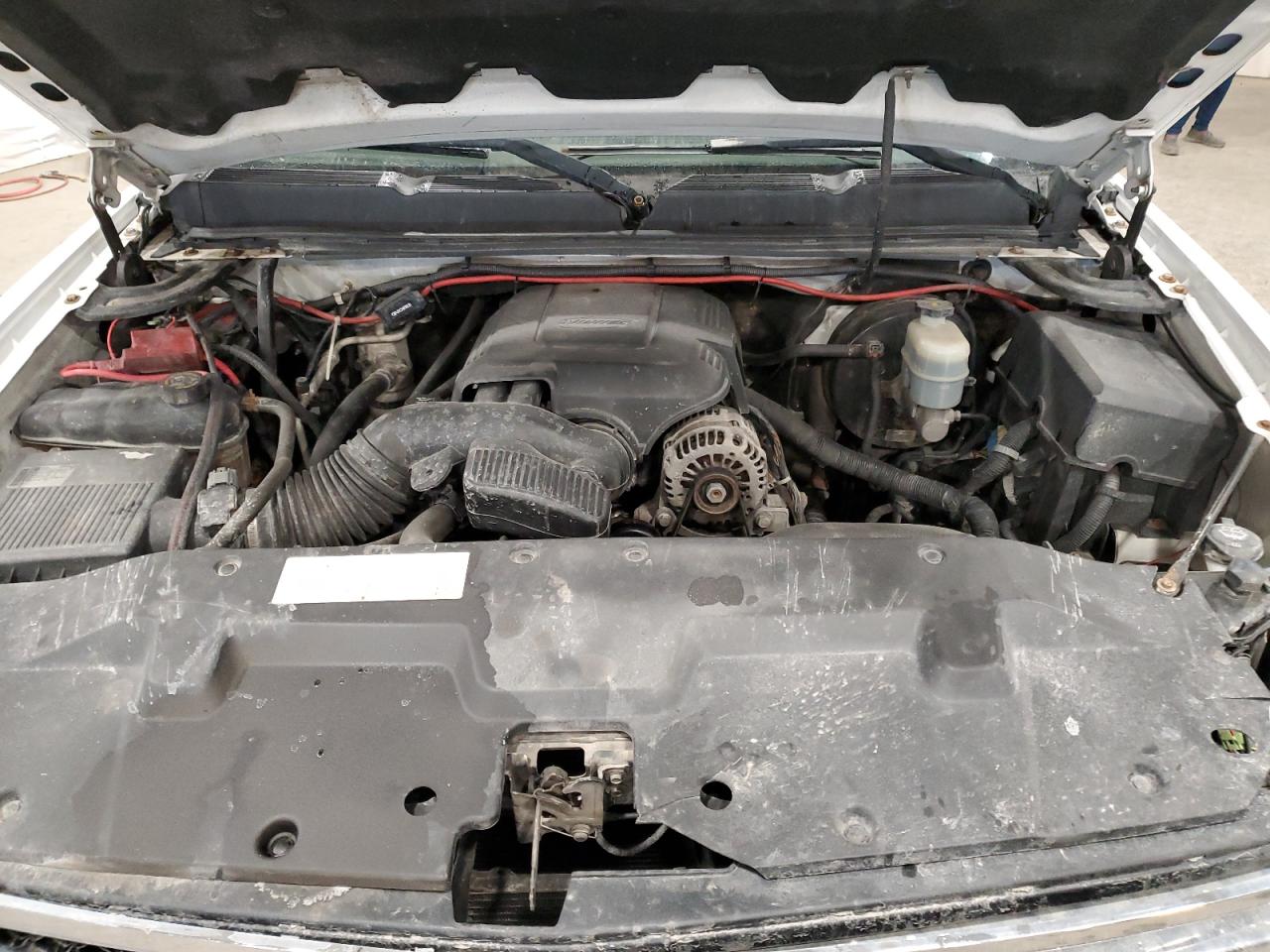 2010 Chevrolet Silverado - Image 11