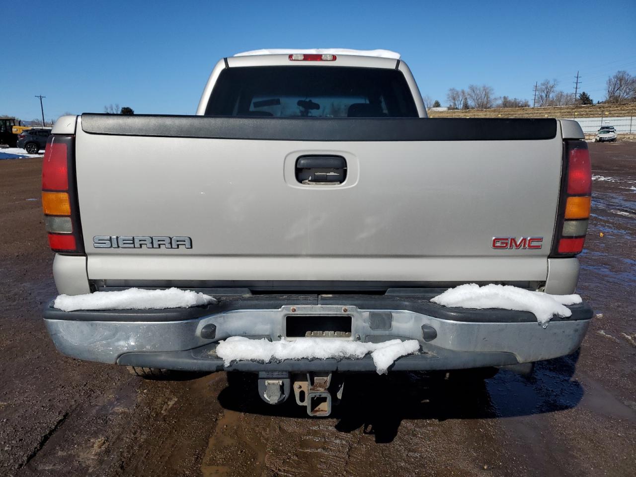 2004 GMC Sierra - Image 6