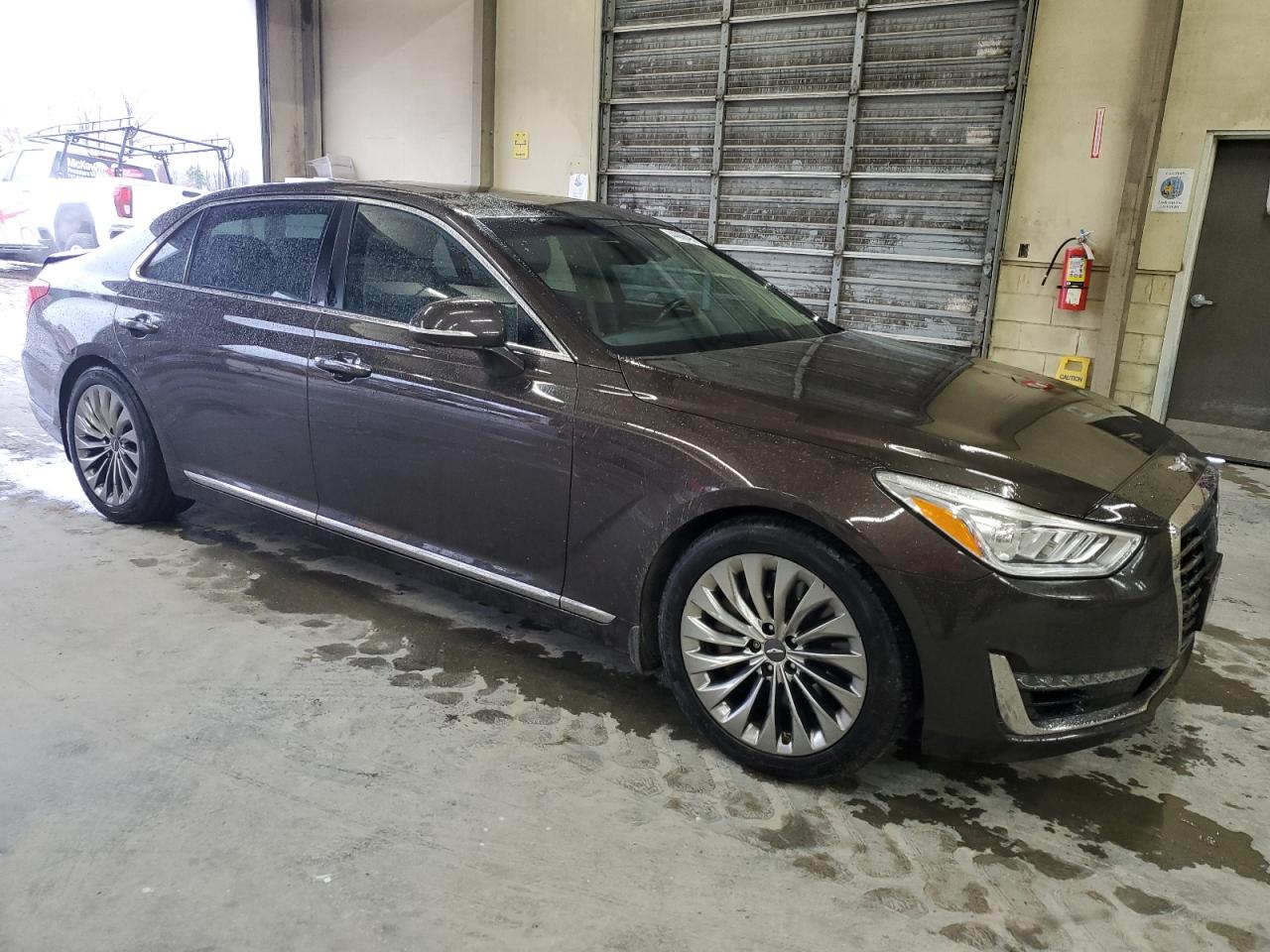 2017 Genesis G90 - Image 4