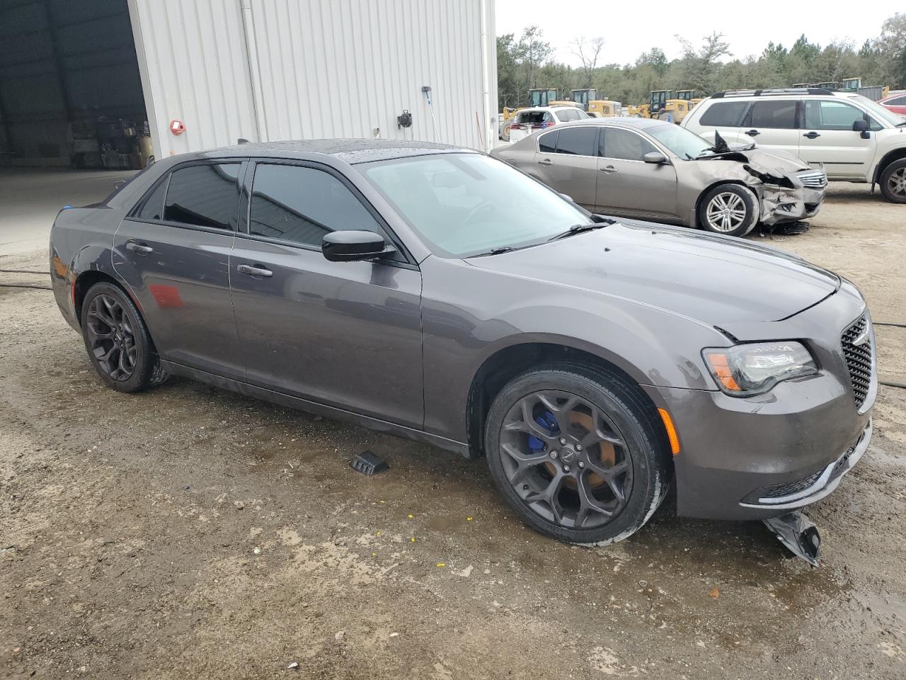 2019 Chrysler 300 - Image 4