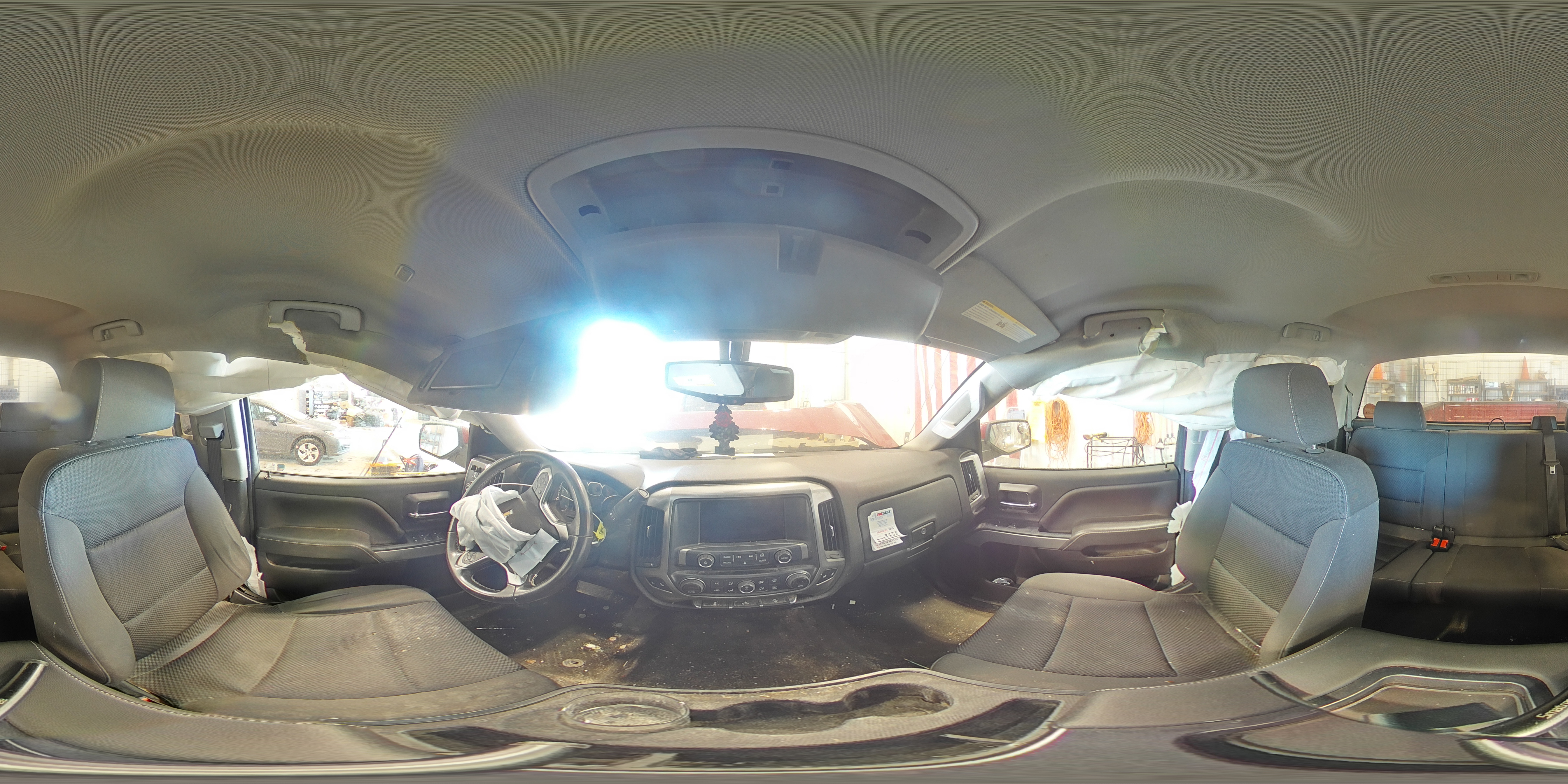 2018 Chevrolet Silverado - Image 12