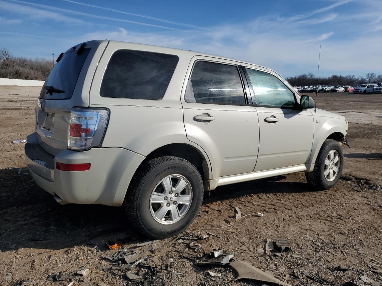 2009 Mercury Mariner - Image 3