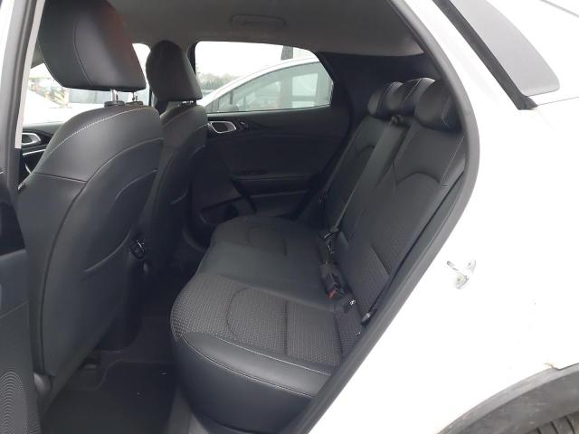 2021 KIA XCEED 3 IS