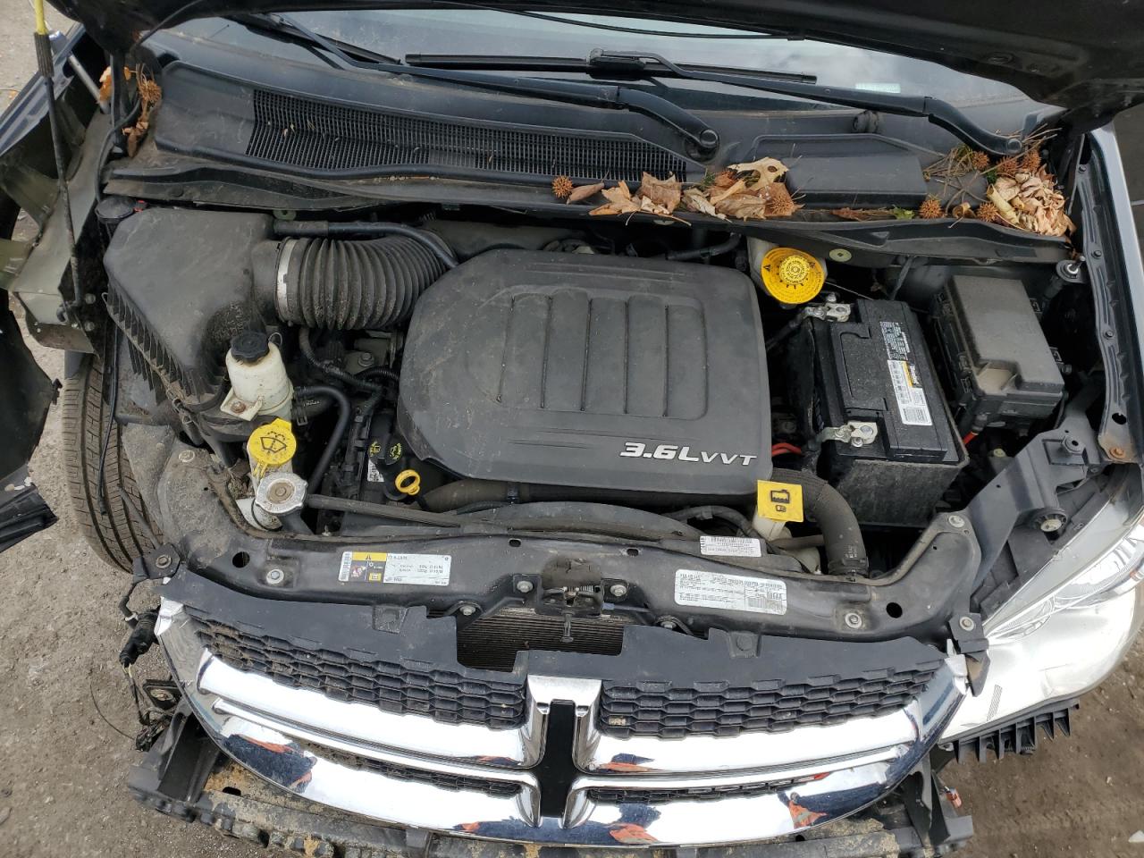 2017 Dodge Caravan - Image 12