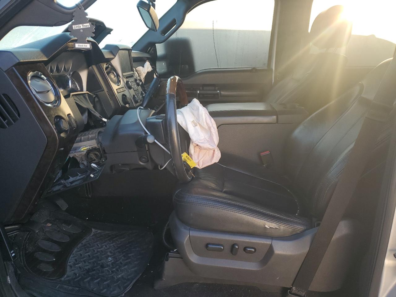 2016 Ford F350 - Image 7