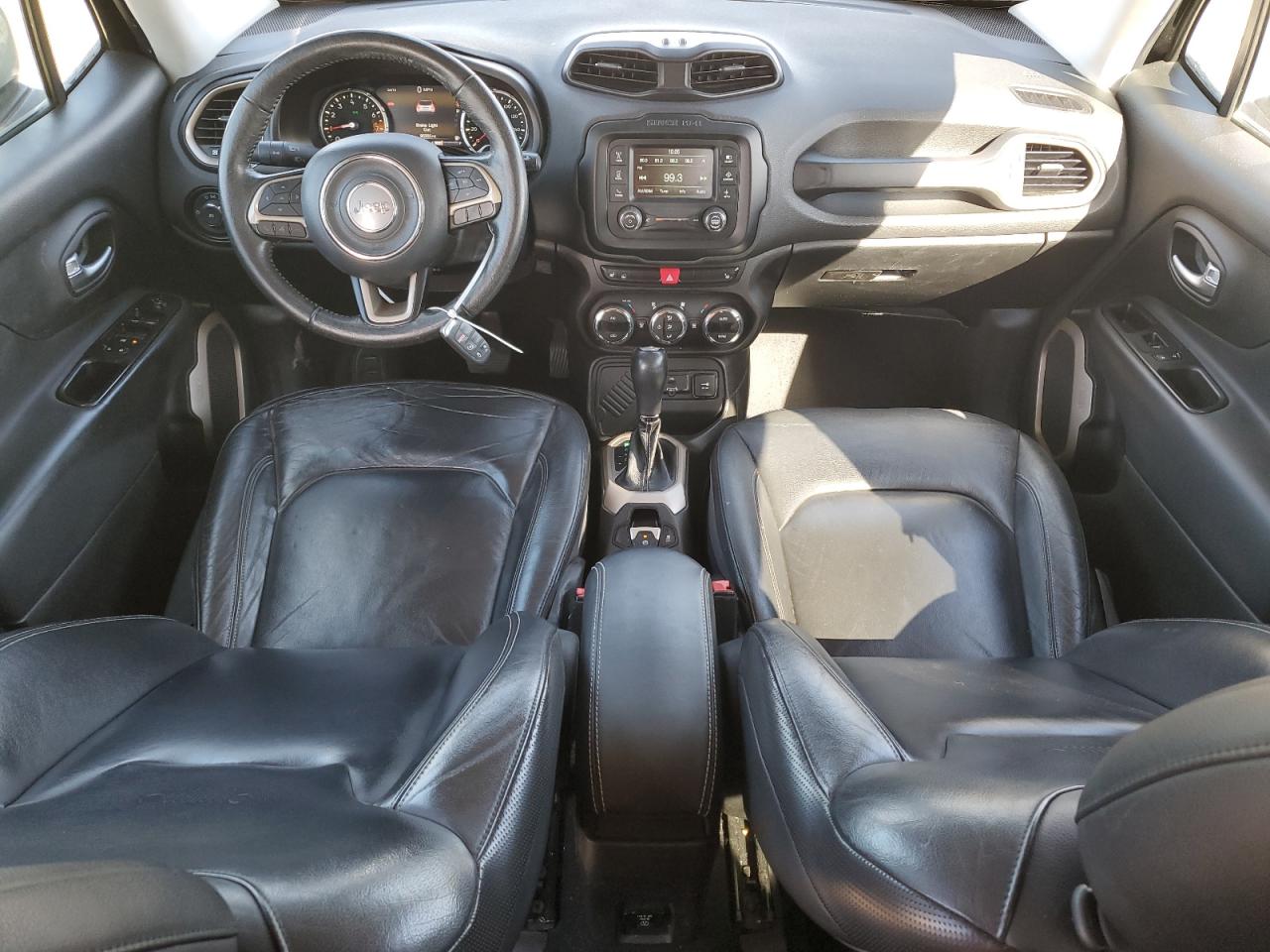 2017 Jeep Renegade - Image 8