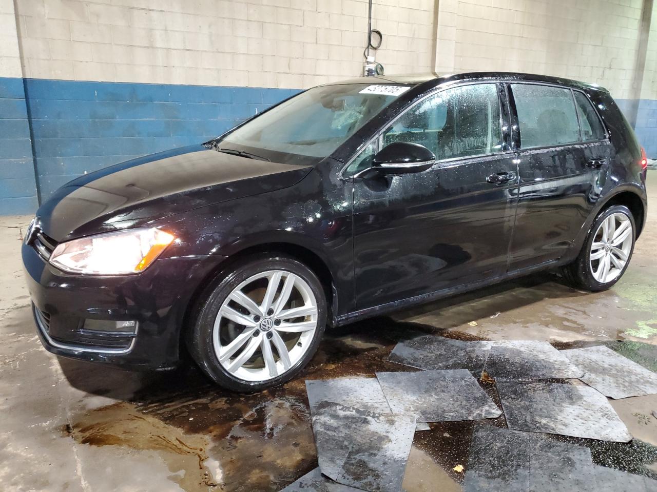2017 Volkswagen Golf - Image 1