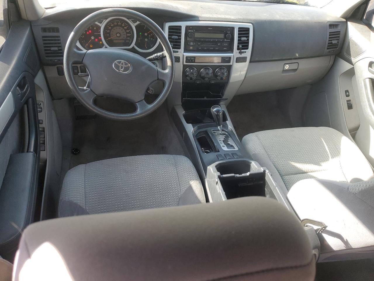 2005 Toyota 4Runner - Image 8